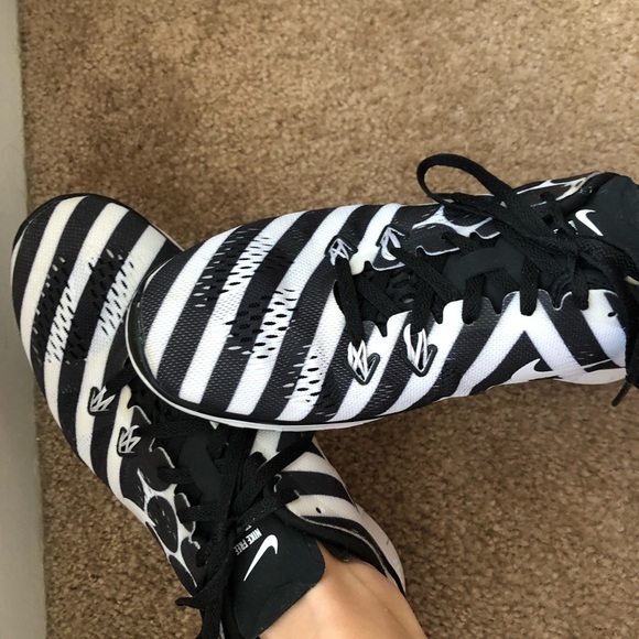 Nike Shoes - Nike Sneakers TR Fit 5